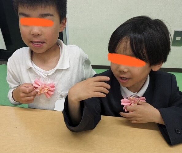 5月9日(金)カーネーションを作ろう💐