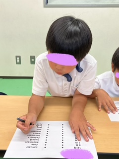 ７月１５日（火）えいごで月を覚えよう🤔