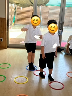 8月28日(木)輪っかにとまれ!🛑