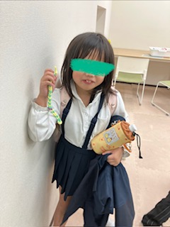 ２月２５日（水）カラフルストラップを作ろう🎵