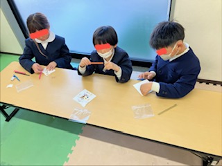 3月16日(月)　お友だちカード🏵️