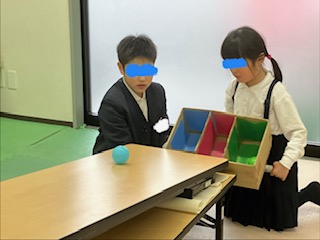 ４月14日(火)色分けゲーム🚥