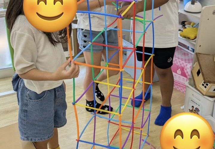 7月27日(月)　のびのびと遊びを楽しむ🧩