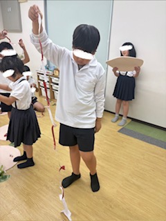 ７月１６日（木）りんごの皮むき🍎