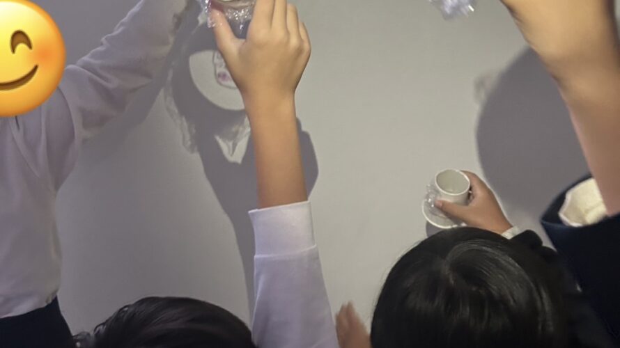 10月23日(金)紙コップでシアター✨